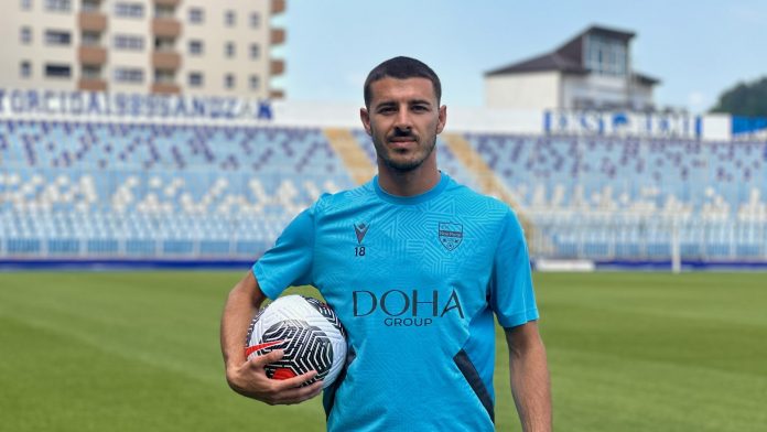 novi-potpis-u-redovima-plavih:-ivan-davidovic-stigao-u-fk-novi-pazar