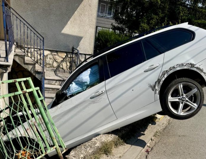 (video)-saobracajna-nezgoda-u-novom-pazaru:-zena-tesko-povredjena