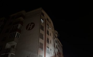 Dete palo sa petog sprata u Novom Pazaru dete-palo-sa-petog-sprata-u-novom-pazaru