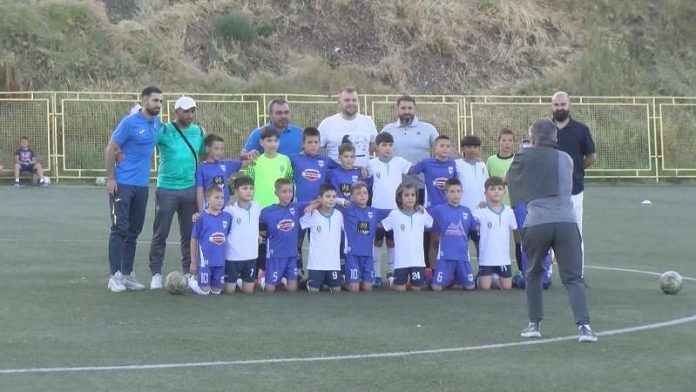 mladi-fudbaleri-iz-azerbejdzana-u-poseti-novopazarskim-fudbalerima