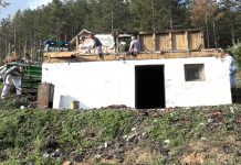 Vatrena stihija progutala kuću Mašovića: Bez krova nad glavom ostala šestočlana porodica vatrena-stihija-progutala-kucu-masovica:-bez-krova-nad-glavom-ostala-sestoclana-porodica