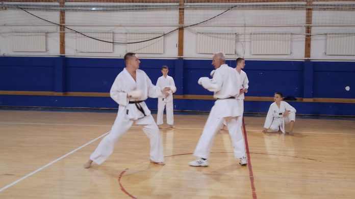 dusan-belojica-na-svetskom-prventvu-sotokan-karate-unije