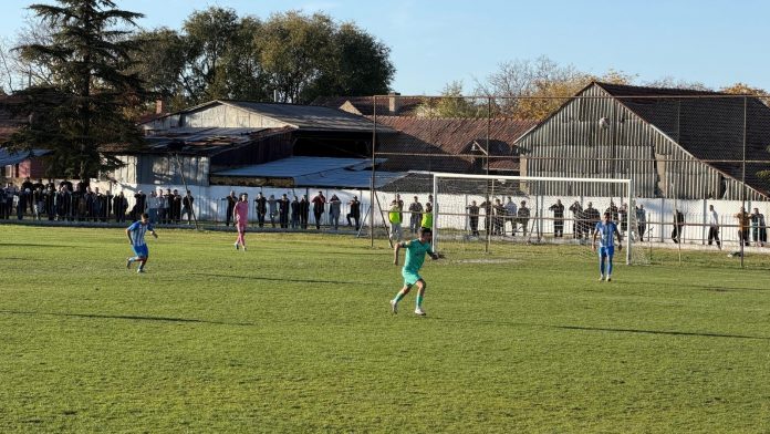 novi-pazar-prosao-u-osminu-finala-kupa-srbije,-ali-brine-povreda-stopera-maneva