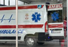 Tri osobe povređene i prevezene u bolnicu: Silovit sudar u Kragujevcu tri-osobe-povredjene-i-prevezene-u-bolnicu:-silovit-sudar-u-kragujevcu