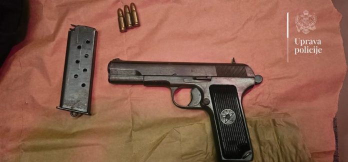 policija-upala-u-kafic-u-podgorici,-kontrolisana-lica-povezana-sa-opasnim-kriminalnim-klanovima