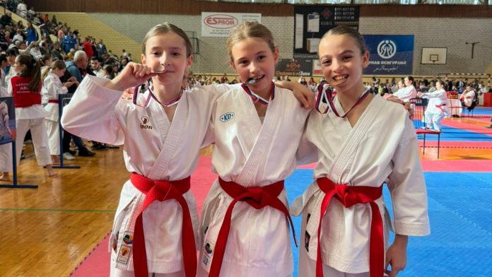 kup-srbije-u-karateu:-feniksu-po-tri-zlata-i-bronze
