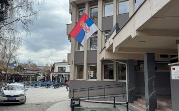 Četvoro saslušano, četvoro u bekstvu zbog masovne tuče u ringu cetvoro-saslusano,-cetvoro-u-bekstvu-zbog-masovne-tuce-u-ringu