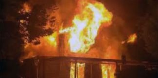 Marija na terasi palila otpad, pa u vatru bacila i bočicu dezodoransa marija-na-terasi-palila-otpad,-pa-u-vatru-bacila-i-bocicu-dezodoransa