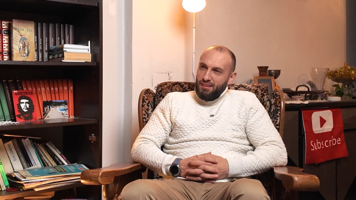 (video)-rekli-su-mu:-„nikad-neces-uspeti“-–-danas-muzafer-cepeljac-stoji-na-pobednickom-postolju