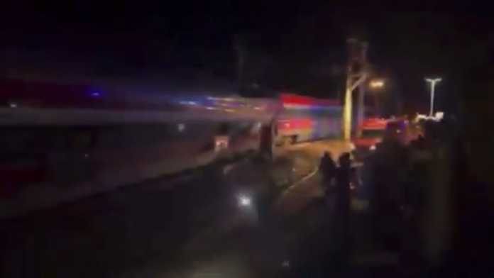 teska-zeleznicka-nesreca-u-spaniji:-najmanje-39-poginulih-u-sudaru-dva-brza-voza