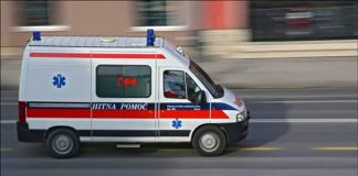 Krvava noć: Nakon svađe sa djevojkom muškarac zario sebi nož u stomak krvava-noc:-nakon-svadje-sa-djevojkom-muskarac-zario-sebi-noz-u-stomak