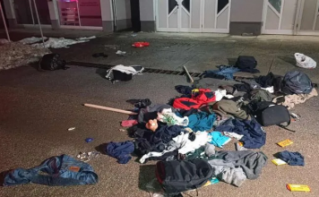 Masovna tuča Delija i Torcide: Povrijeđene 23 osobe, među njima i policajac, 93 uhapšena masovna-tuca-delija-i-torcide:-povrijedjene-23-osobe,-medju-njima-i-policajac,-93-uhapsena