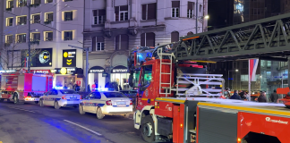 Požar u stanu na Terazijama lokalizovan, jedna osoba povređena pozar-u-stanu-na-terazijama-lokalizovan,-jedna-osoba-povredjena