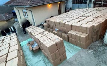 Otac i sin uhapšeni zbog sumnje na organizovani šverc droge kod Kruševca otac-i-sin-uhapseni-zbog-sumnje-na-organizovani-sverc-droge-kod-krusevca