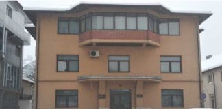 Užas u Rožajama: Dvije bombe bačene ispred porodične kuće, istraga u toku uzas-u-rozajama:-dvije-bombe-bacene-ispred-porodicne-kuce,-istraga-u-toku