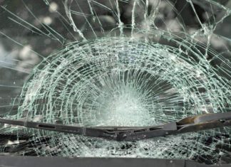 Novi Pazar: U teškoj saobraćajnoj nezgodi vatrogasci izvlačili povrijeđenu osobu iz vozila novi-pazar:-u-teskoj-saobracajnoj-nezgodi-vatrogasci-izvlacili-povrijedjenu-osobu-iz-vozila