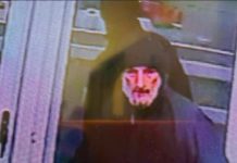 /VIDEO/ Lopov iz radnje odnio oko 15.000 eura: Vlasnik nudi nagradu za informaciju “ko je” /video/-lopov-iz-radnje-odnio-oko-15.000-eura:-vlasnik-nudi-nagradu-za-informaciju-“ko-je”