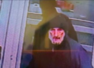 /VIDEO/ Lopov iz radnje odnio oko 15.000 eura: Vlasnik nudi nagradu za informaciju “ko je” /video/-lopov-iz-radnje-odnio-oko-15.000-eura:-vlasnik-nudi-nagradu-za-informaciju-“ko-je”