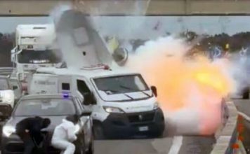 Italija u šoku: Lažni policajci, eksplozija i pljačka vozilo za prevoz novca /VIDEO/ italija-u-soku:-lazni-policajci,-eksplozija-i-pljacka-vozilo-za-prevoz-novca-/video/