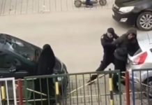 VIDEO snimak hapšenja u Novom Pazaru: Prijetio supruzi, policija reagovala u sekundi video-snimak-hapsenja-u-novom-pazaru:-prijetio-supruzi,-policija-reagovala-u-sekundi