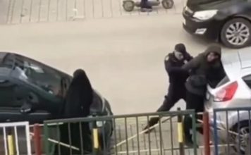 VIDEO snimak hapšenja u Novom Pazaru: Prijetio supruzi, policija reagovala u sekundi video-snimak-hapsenja-u-novom-pazaru:-prijetio-supruzi,-policija-reagovala-u-sekundi