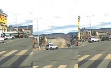 VIDEO: Tramvaj iskočio iz šina u centru Sarajeva, jedna osoba poginula – snimak otkriva dramatične trenutke video:-tramvaj-iskocio-iz-sina-u-centru-sarajeva,-jedna-osoba-poginula-–-snimak-otkriva-dramaticne-trenutke