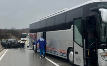 Poginula jedna osoba! Stravičan udes autobusa i automobila u Crnoj Gori poginula-jedna-osoba!-stravican-udes-autobusa-i-automobila-u-crnoj-gori
