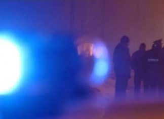 Policajac izvršio samoubistvo u dvorištu kuće: Iza njega ostali supruga i troje djece policajac-izvrsio-samoubistvo-u-dvoristu-kuce:-iza-njega-ostali-supruga-i-troje-djece