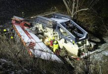 TRAGEDIJA U NJEMAČKOJ: Kamion probio dvije ograde i survao se niz padinu, poginuo Mladen Filipović (44) tragedija-u-njemackoj:-kamion-probio-dvije-ograde-i-survao-se-niz-padinu,-poginuo-mladen-filipovic-(44)