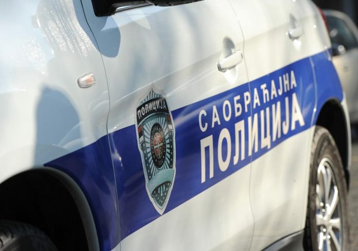 policija-u-zrenjaninu-zaustavila-i-oduzela-kamion-vozacu-koji-je-vozio-bez-dozvole