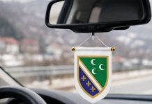 /VIDEO/ Ono što je stajalo na putu Novi Pazar – Tutin obilazi mreže – Vozači trljali oči u nevjerici! /video/-ono-sto-je-stajalo-na-putu-novi-pazar-–-tutin-obilazi-mreze-–-vozaci-trljali-oci-u-nevjerici!