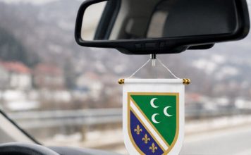 /VIDEO/ Ono što je stajalo na putu Novi Pazar – Tutin obilazi mreže – Vozači trljali oči u nevjerici! /video/-ono-sto-je-stajalo-na-putu-novi-pazar-–-tutin-obilazi-mreze-–-vozaci-trljali-oci-u-nevjerici!