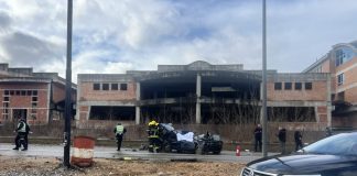 Poginuo muškarac, vatrogasci kod vozila: Potresne slike sa mesta teške nesreće kod Prijepolja – golf se zakucao u kamion (FOTO) poginuo-muskarac,-vatrogasci-kod-vozila:-potresne-slike-sa-mesta-teske-nesrece-kod-prijepolja-–-golf-se-zakucao-u-kamion-(foto)