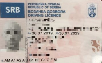 Oduzeli mu vozačku u Bosni, pa drugu kupio u Novom Pazaru za 650 evra: Srbin „pao“ na ulasku u Crnu Goru zbog lažnih isprava (FOTO) oduzeli-mu-vozacku-u-bosni,-pa-drugu-kupio-u-novom-pazaru-za-650-evra:-srbin-„pao“-na-ulasku-u-crnu-goru-zbog-laznih-isprava-(foto)
