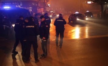 Akcija policije i tržišne inspekcije u Novom Pazaru: Oduzeta roba poznatih brendova vredna 2.000.000 dinara akcija-policije-i-trzisne-inspekcije-u-novom-pazaru:-oduzeta-roba-poznatih-brendova-vredna-2000.000-dinara