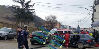 OPŠIRNIJE! Novi Pazar: Tutinac preticao kolonu pa se direktno zakucao u Golf, supružnici završili u bolnici /VIDEO/ opsirnije!-novi-pazar:-tutinac-preticao-kolonu-pa-se-direktno-zakucao-u-golf,-supruznici-zavrsili-u-bolnici-/video/