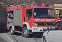 Zapalio se automobil na magistralnom putu kod Prijepolja: Vatrogasci na terenu, vatra zahvatila vozilo u pokretu (FOTO) zapalio-se-automobil-na-magistralnom-putu-kod-prijepolja:-vatrogasci-na-terenu,-vatra-zahvatila-vozilo-u-pokretu-(foto)