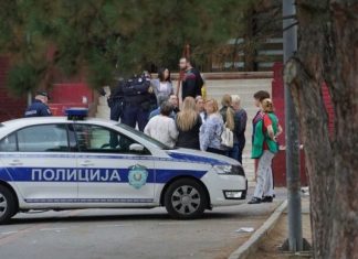 Užas u Kraljevu: Muškarac ubio suprugu, ranio majku, pa presudio sebi uzas-u-kraljevu:-muskarac-ubio-suprugu,-ranio-majku,-pa-presudio-sebi