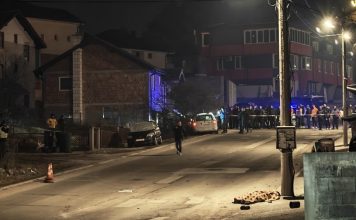 Tragedija u Sjenici: Vozač uhapšen nakon što je automobilom usmrtio majku i ćerku tragedija-u-sjenici:-vozac-uhapsen-nakon-sto-je-automobilom-usmrtio-majku-i-cerku