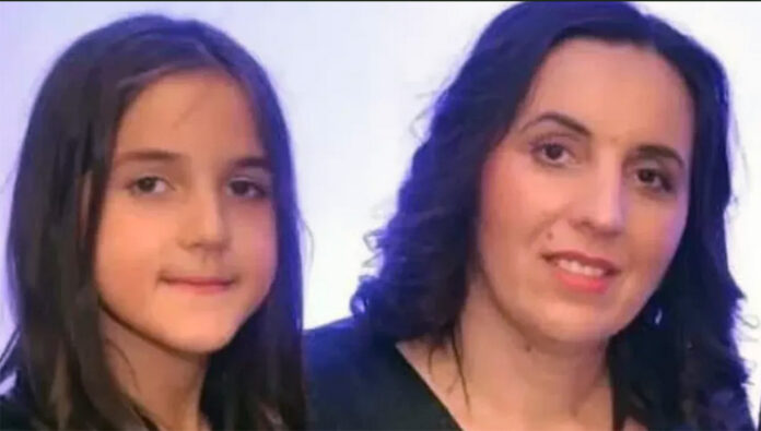 cvrsto-je-zagrlila-i-povela-sa-sobom:-sjenicaci-se-oprastaju-od-tragicno-stradalih-majke-i-kcerke cvrsto-je-zagrlila-i-povela-sa-sobom:-sjenicaci-se-oprastaju-od-tragicno-stradalih-majke-i-kcerke