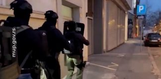 VIDEO – Uhapšeno devet ljudi osumnjičenih za krijumčarenje više od 70 migranata video-–-uhapseno-devet-ljudi-osumnjicenih-za-krijumcarenje-vise-od-70-migranata