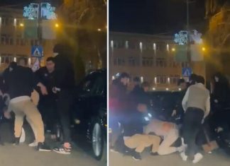 EKSKLUZIVNI VIDEO: Masovna tuča u centru Novog Pazara – metalnim stubićem udario čovjeka usred gomile! ekskluzivni-video:-masovna-tuca-u-centru-novog-pazara-–-metalnim-stubicem-udario-covjeka-usred-gomile!