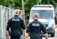 Sandžaklija (21) uhapšen u Njemačkoj: Pokušao prevariti Njemicu za 20.000 eura, policija ga čekala u zasjedi sandzaklija-(21)-uhapsen-u-njemackoj:-pokusao-prevariti-njemicu-za-20.000-eura,-policija-ga-cekala-u-zasjedi