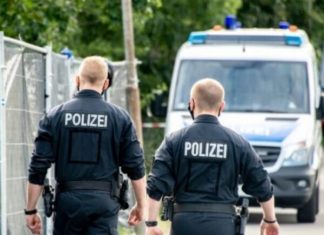 Sandžaklija (21) uhapšen u Njemačkoj: Pokušao prevariti Njemicu za 20.000 eura, policija ga čekala u zasjedi sandzaklija-(21)-uhapsen-u-njemackoj:-pokusao-prevariti-njemicu-za-20.000-eura,-policija-ga-cekala-u-zasjedi