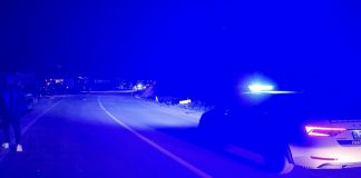 VIDEO Teška saobraćajna nesreća kod Novog Pazara: Audi smrskan nakon sudara sa kamionom, više osoba povređeno video-teska-saobracajna-nesreca-kod-novog-pazara:-audi-smrskan-nakon-sudara-sa-kamionom,-vise-osoba-povredjeno