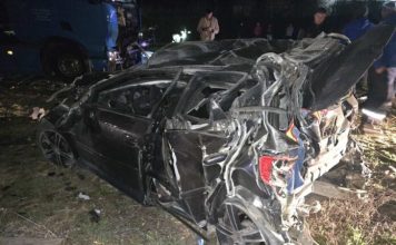 Vozač Audija upravo transportovan u Klinički centar: Ovo su povrede opasne po život vozac-audija-upravo-transportovan-u-klinicki-centar:-ovo-su-povrede-opasne-po-zivot