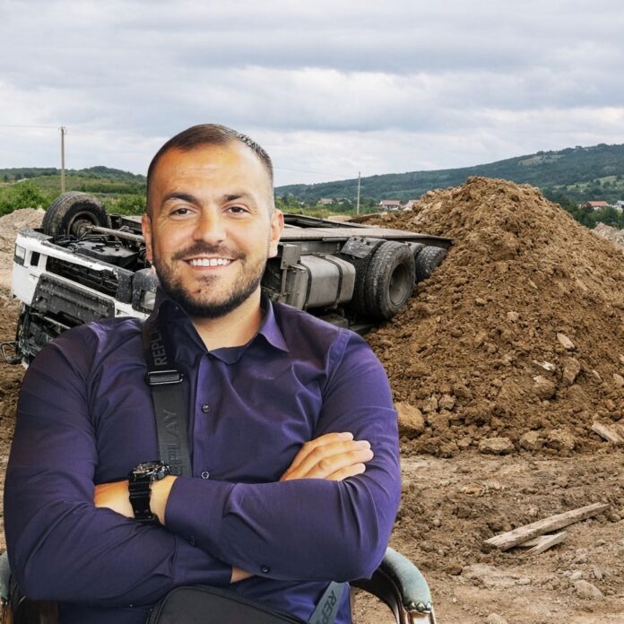 teska-nesreca-u-novom-pazaru:-kamion-se-prevrnuo,-vozac-hitno-prebacen-u-beograd teska-nesreca-u-novom-pazaru:-kamion-se-prevrnuo,-vozac-hitno-prebacen-u-beograd