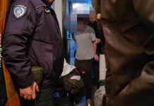(VIDEO) Uhapšene tri osobe u nastavku akcije „Armagedon“ zbog sumnje na dečju pornografiju (video)-uhapsene-tri-osobe-u-nastavku-akcije-„armagedon“-zbog-sumnje-na-decju-pornografiju