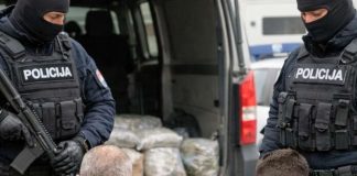 Otac i sin iz Sandžaka pali sa 77 kilograma heroina i kokaina u Beogradu otac-i-sin-iz-sandzaka-pali-sa-77-kilograma-heroina-i-kokaina-u-beogradu