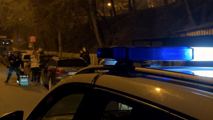 filmska-drama-u-kragujevcu!-naoruzani-upali-u-pun-restoran,-100-ljudi-drzali-na-nisanu filmska-drama-u-kragujevcu!-naoruzani-upali-u-pun-restoran,-100-ljudi-drzali-na-nisanu